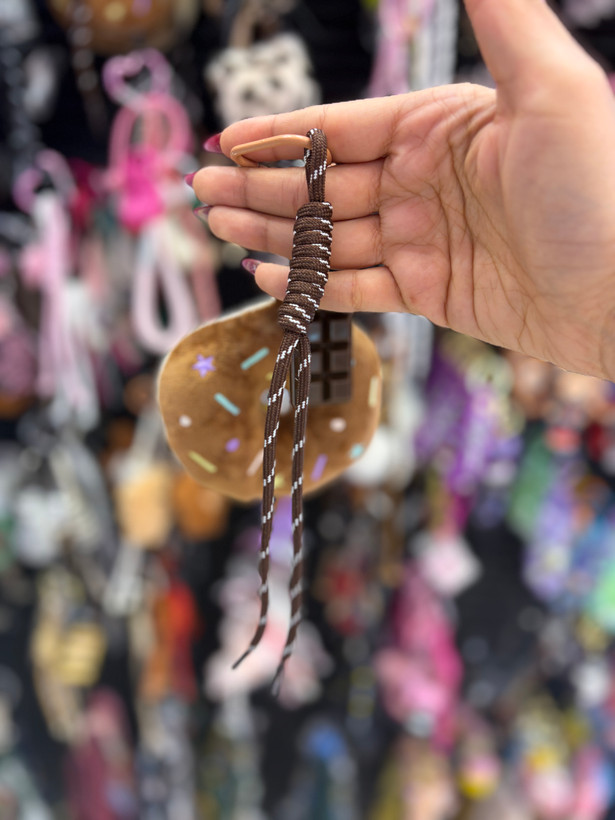 چارم بگ،آویز کیف مدل دونات