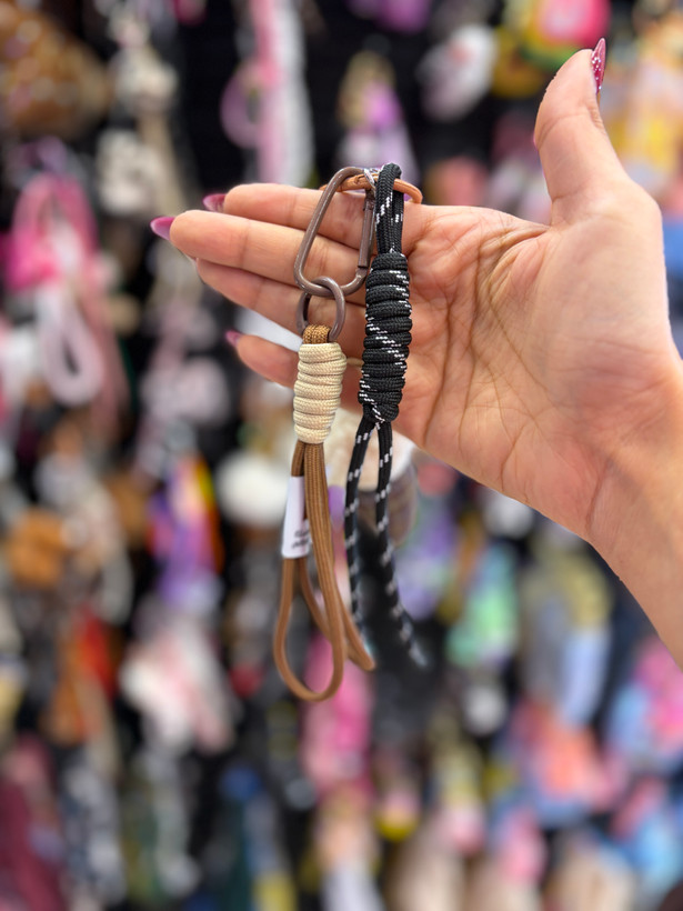 چارم بگ،آویز کیف مدل بلوط و شکلات