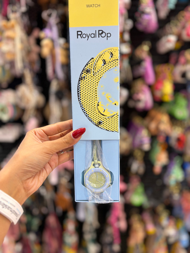 ساعت سواچ مدل Royal Pop