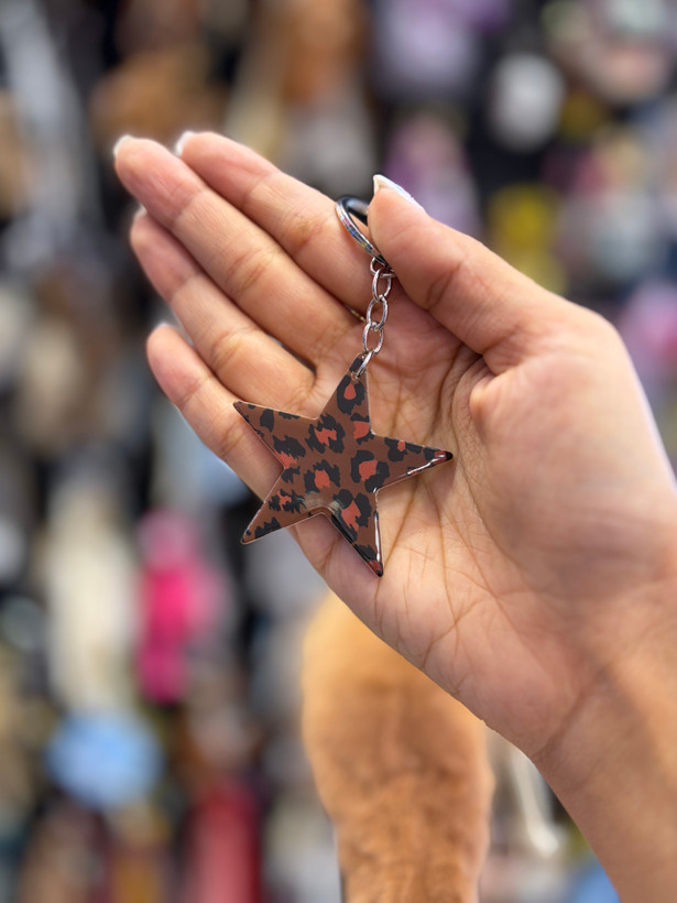 چارم بگ،آویز کیف مدل کروسان